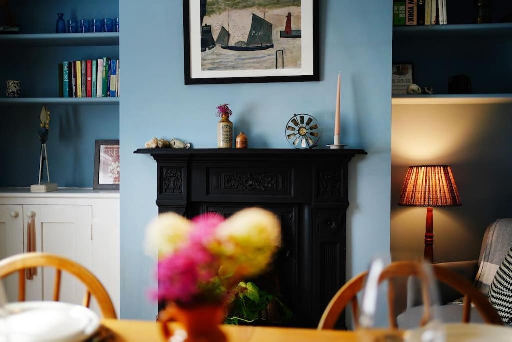 Northdene Cottage - Cosy Old Fisherman'S Cottage Two Mins From Sea - Free Parking - Wood Burning Stove - Roll Top Bath - Dog Friendly Deal Esterno foto