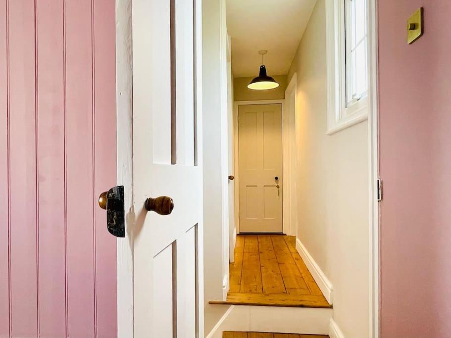 Northdene Cottage - Cosy Old Fisherman'S Cottage Two Mins From Sea - Free Parking - Wood Burning Stove - Roll Top Bath - Dog Friendly Deal Esterno foto