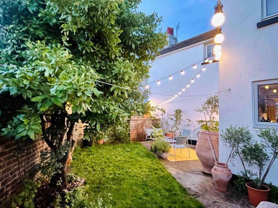 Northdene Cottage - Cosy Old Fisherman'S Cottage Two Mins From Sea - Free Parking - Wood Burning Stove - Roll Top Bath - Dog Friendly Deal Esterno foto