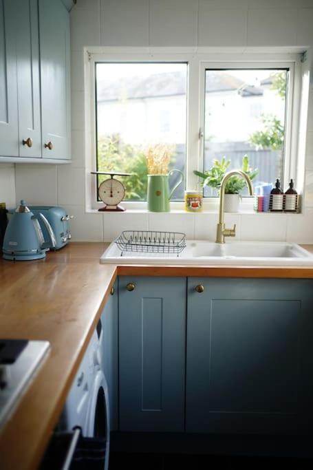 Northdene Cottage - Cosy Old Fisherman'S Cottage Two Mins From Sea - Free Parking - Wood Burning Stove - Roll Top Bath - Dog Friendly Deal Esterno foto